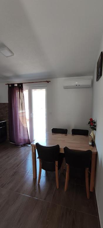 Apartman Darko Рогозниця Екстер'єр фото